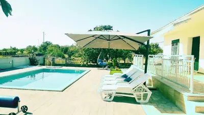 Bazen u objektu Holiday Home Endi ili u blizini