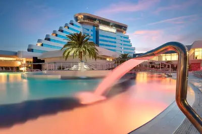 Bazen u objektu Hotel Olympia Sky ili u blizini