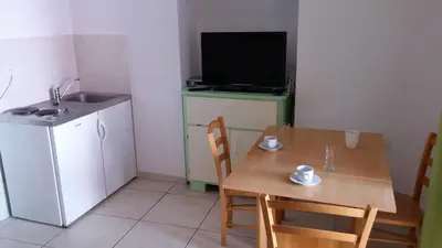 Kuhinja ili čajna kuhinja u objektu Tutini Dvori