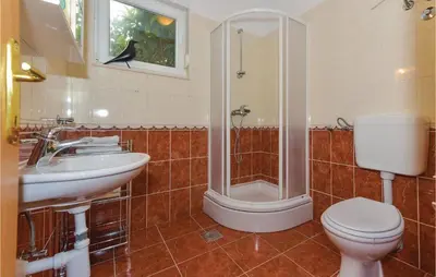Kupaonica u objektu One-Bedroom Apartment In Vodice