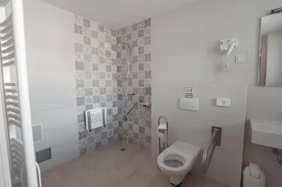 Kupaonica u objektu Hotel Borovnik