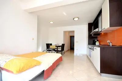 Kuhinja ili čajna kuhinja u objektu Apartment Srima