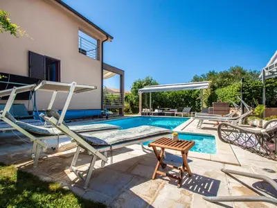 Bazen u objektu Apartment Johanna by Interhome ili u blizini