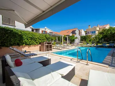 Bazen u objektu Apartment Johanna by Interhome ili u blizini