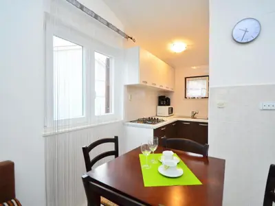 Kuhinja ili čajna kuhinja u objektu Apartment Johanna by Interhome