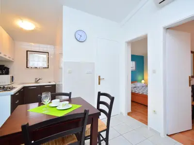 Kuhinja ili čajna kuhinja u objektu Apartment Johanna by Interhome