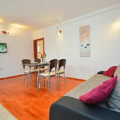 Apartment Ante-2 by Interhome