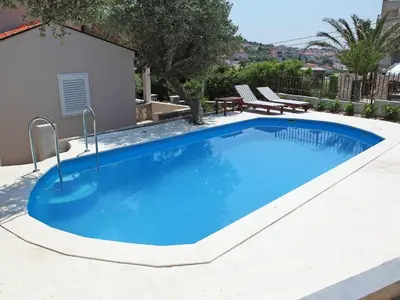 Bazen u objektu Holiday Home Vinka by Interhome ili u blizini