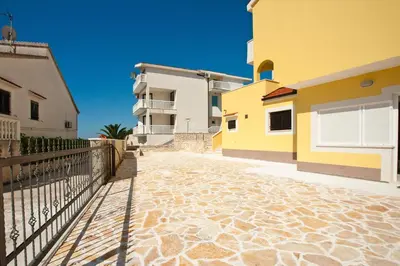 Zgrada u kojoj se nalazi apartman