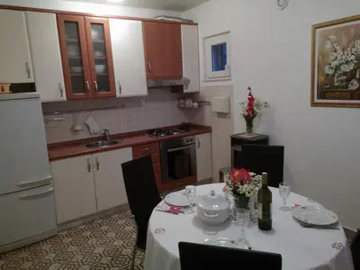 Kuhinja ili čajna kuhinja u objektu Tone & Marta Apartments