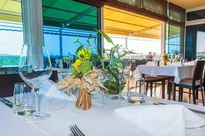Restoran ili neka druga zalogajnica u objektu Hotel Panorama