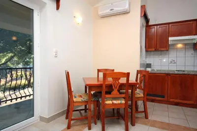 Kuhinja ili čajna kuhinja u objektu Apartments by the sea Rogoznica - 3094