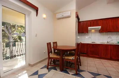 Kuhinja ili čajna kuhinja u objektu Apartments by the sea Rogoznica - 3196