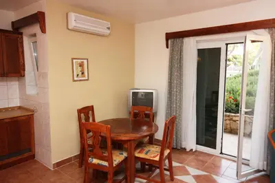 TV i/ili zabavni centar u objektu Apartments by the sea Rogoznica - 3197