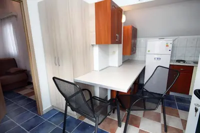 Kuhinja ili čajna kuhinja u objektu Apartments and rooms by the sea Rogoznica - 3266