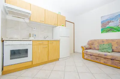 Kuhinja ili čajna kuhinja u objektu Apartments Kata