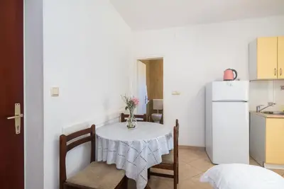 Kuhinja ili čajna kuhinja u objektu Apartments Violett