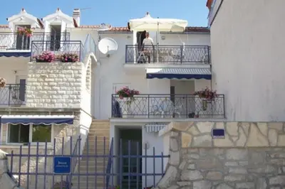 Zgrada u kojoj se nalazi apartman