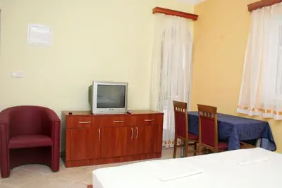 TV i/ili zabavni centar u objektu Double Room Rogoznica 3097a
