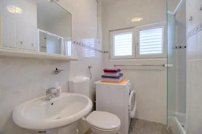 Kupaonica u objektu Apartments Podvorac