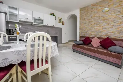 Kuhinja ili čajna kuhinja u objektu Apartment Iryna
