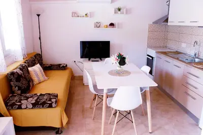 Kuhinja ili čajna kuhinja u objektu Apartman Riva