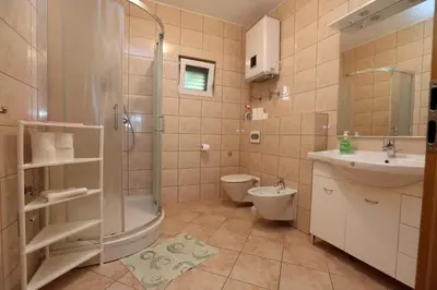 Kupaonica u objektu Apartment Davorka