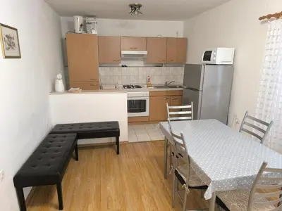 Kuhinja ili čajna kuhinja u objektu Apartment Davorka