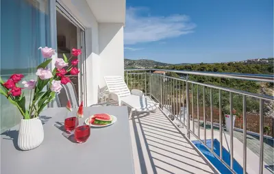 Balkon ili terasa u objektu Six-Bedroom Holiday Home In Rogoznica