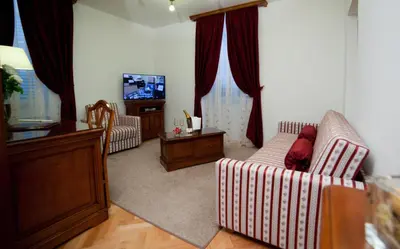 TV i/ili zabavni centar u objektu Rooms with a swimming pool Tisno, Murter - 3219