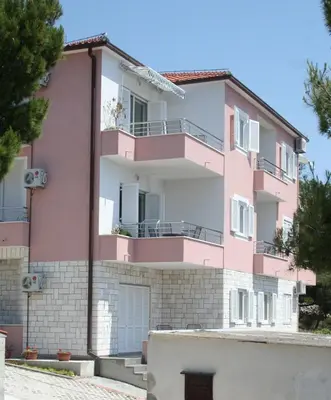 Zgrada u kojoj se nalazi apartman