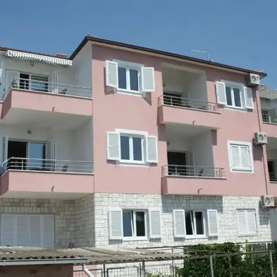 Apartments by the sea Bilo