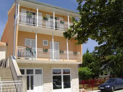 Zgrada u kojoj se nalazi apartman