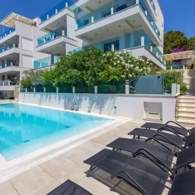 Villa Aqua