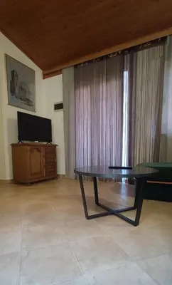 TV i/ili zabavni centar u objektu Apartments Marin
