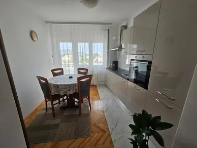 Kuhinja ili čajna kuhinja u objektu Apartments Tara, Šibenik - Mandalina