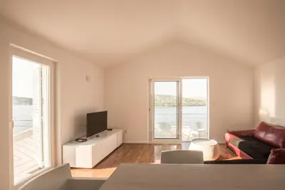 TV i/ili zabavni centar u objektu Vila Visnjic