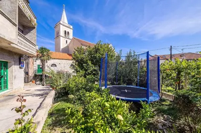 Dječje igralište u objektu Family friendly seaside apartments Zaton, Krka - 12416
