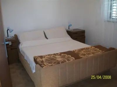 Krevet ili kreveti u jedinici u objektu Apartments with parking space Bilo, Primosten - 12434