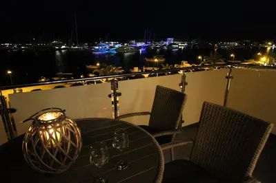 Balkon ili terasa u objektu kuca-eldic