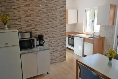 Kuhinja ili čajna kuhinja u objektu Apartments by the sea Razanj, Rogoznica - 12280