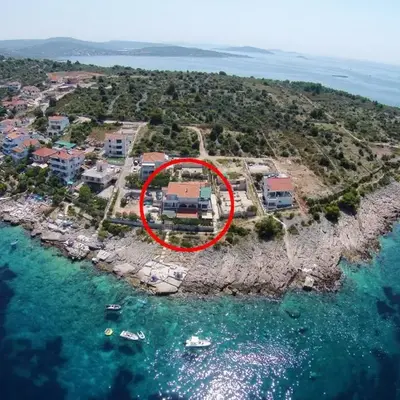 Apartments by the sea Razanj