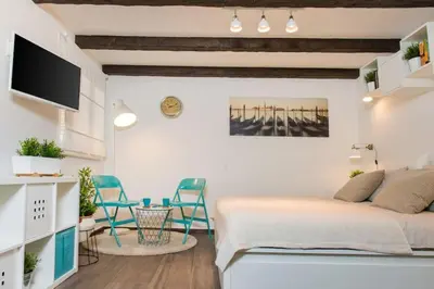 TV i/ili zabavni centar u objektu Apartments Kantunal
