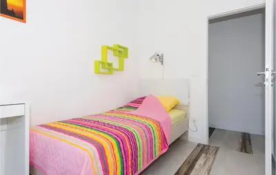 Krevet ili kreveti u jedinici u objektu Two-Bedroom Apartment In Brodarica