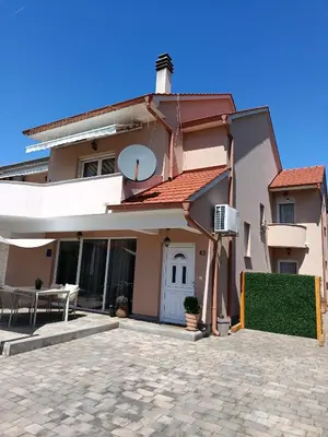 Zgrada u kojoj se nalazi apartman