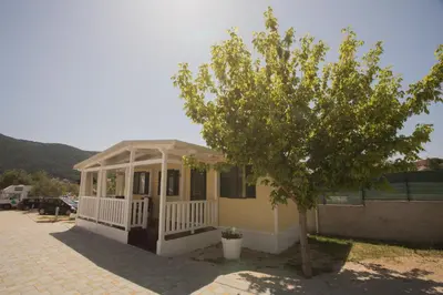 Pogled na planine ili pogled na planine iz kampova