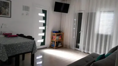 TV i/ili zabavni centar u objektu Milu