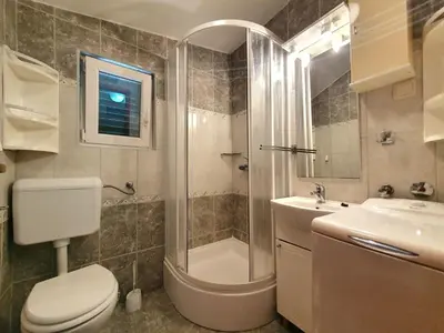 Kupaonica u objektu Apartment Mali Ive by Interhome
