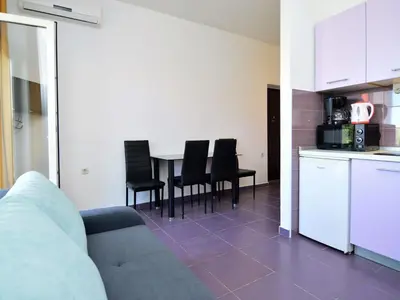 Kuhinja ili čajna kuhinja u objektu Apartment Katarina 4 by Interhome