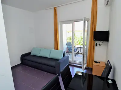 TV i/ili zabavni centar u objektu Apartment Katarina 4 by Interhome